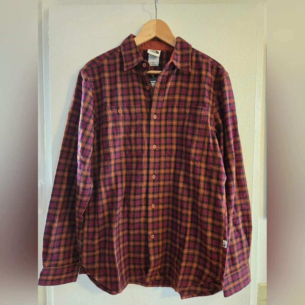 The North Face Arroyo Mens Lightweight Flannel Sz Sm Brandy & Brown Plaid NWT‎